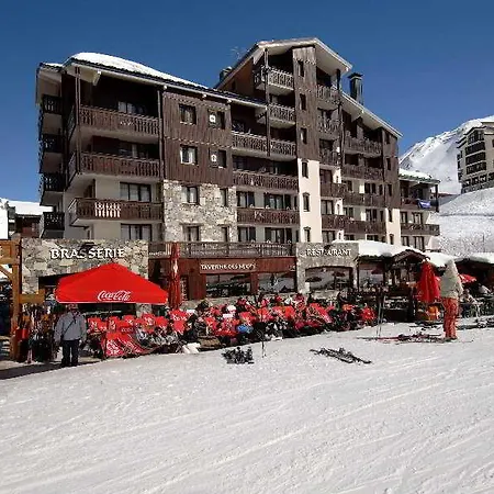 Hotel Odalys Le Rond Point Des Pistes 2*